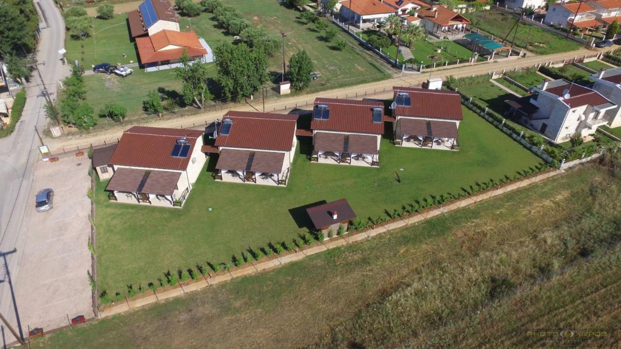 Tsimpoukas Village * Nea Plagia